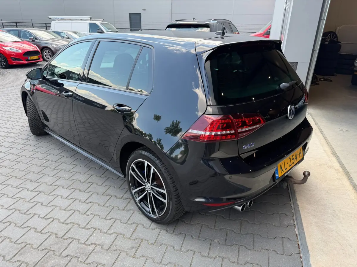 1.4 TSI GTE Connected Series incl groot onderhoud
