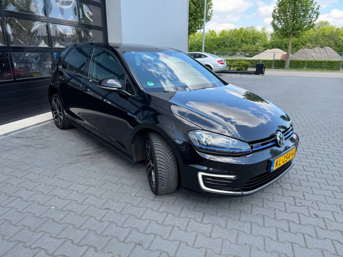 1.4 TSI GTE Connected Series incl groot onderhoud