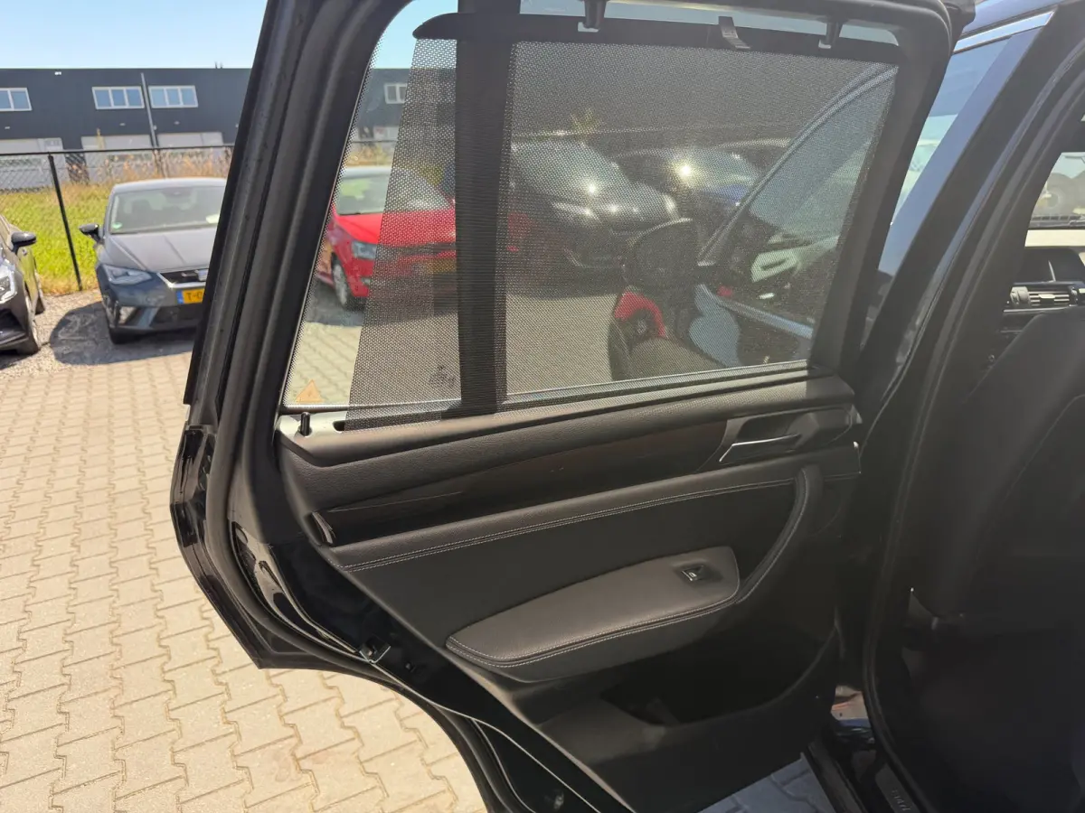 SDrive20i High Executive trekhaak sportstoelen