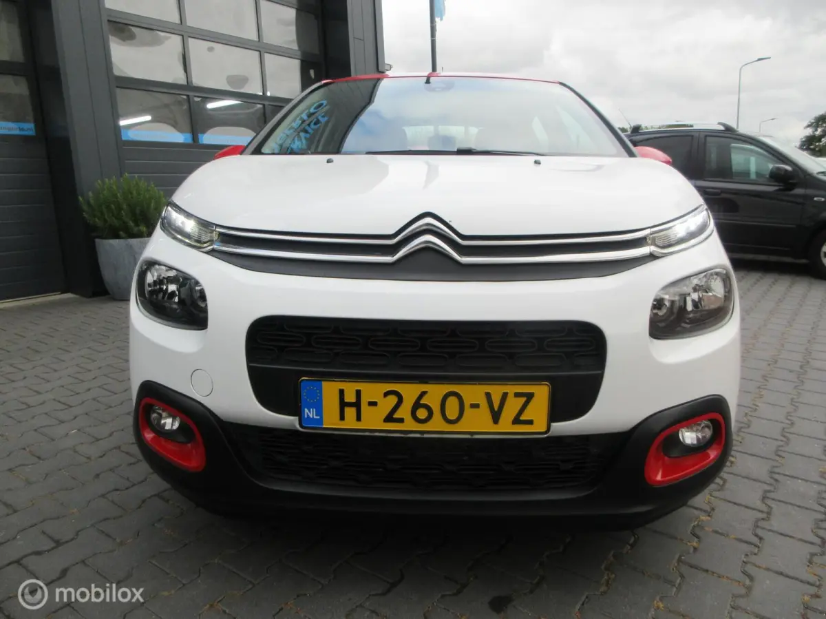 1.2 PureTech Live 5drs 121dkm Navi Cruise Climate