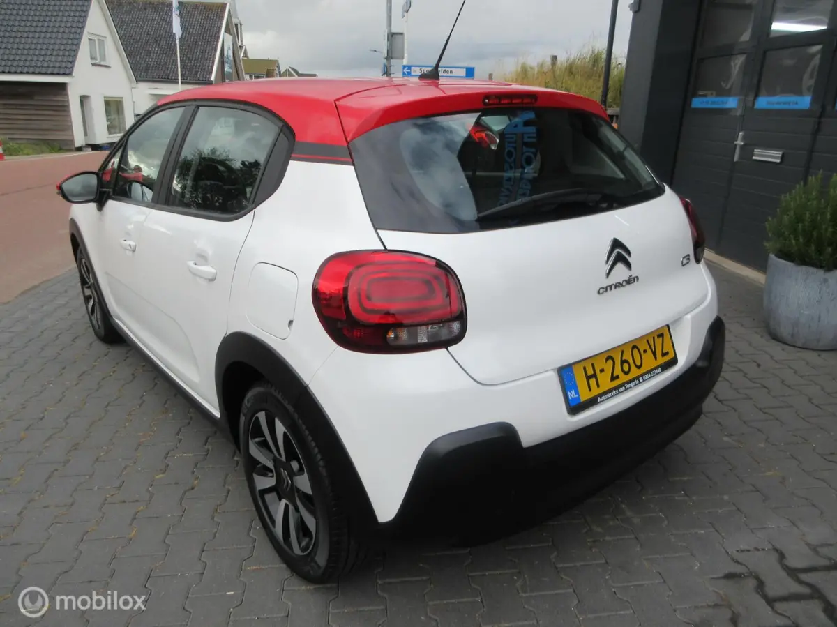 1.2 PureTech Live 5drs 121dkm Navi Cruise Climate