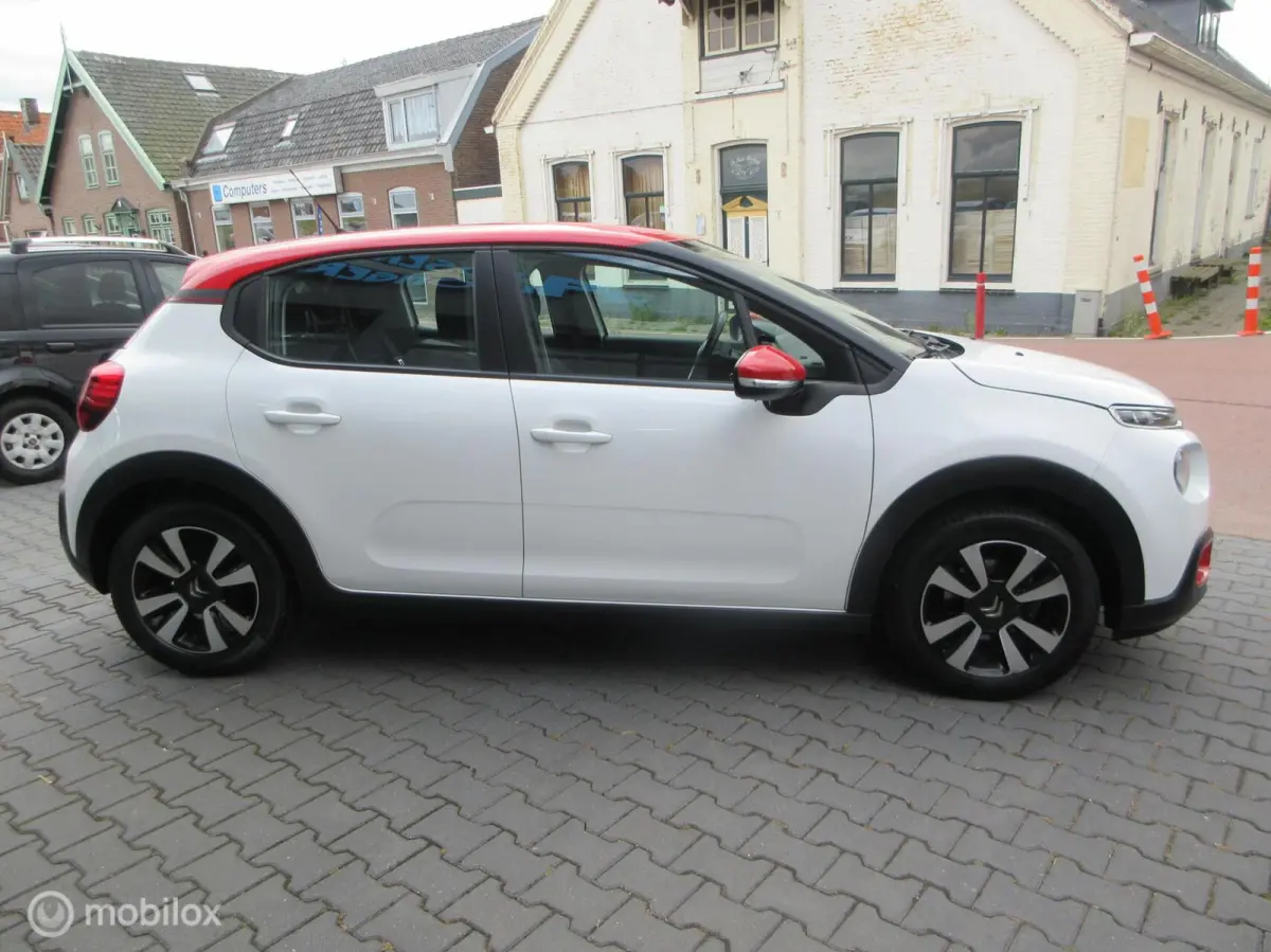 1.2 PureTech Live 5drs 121dkm Navi Cruise Climate