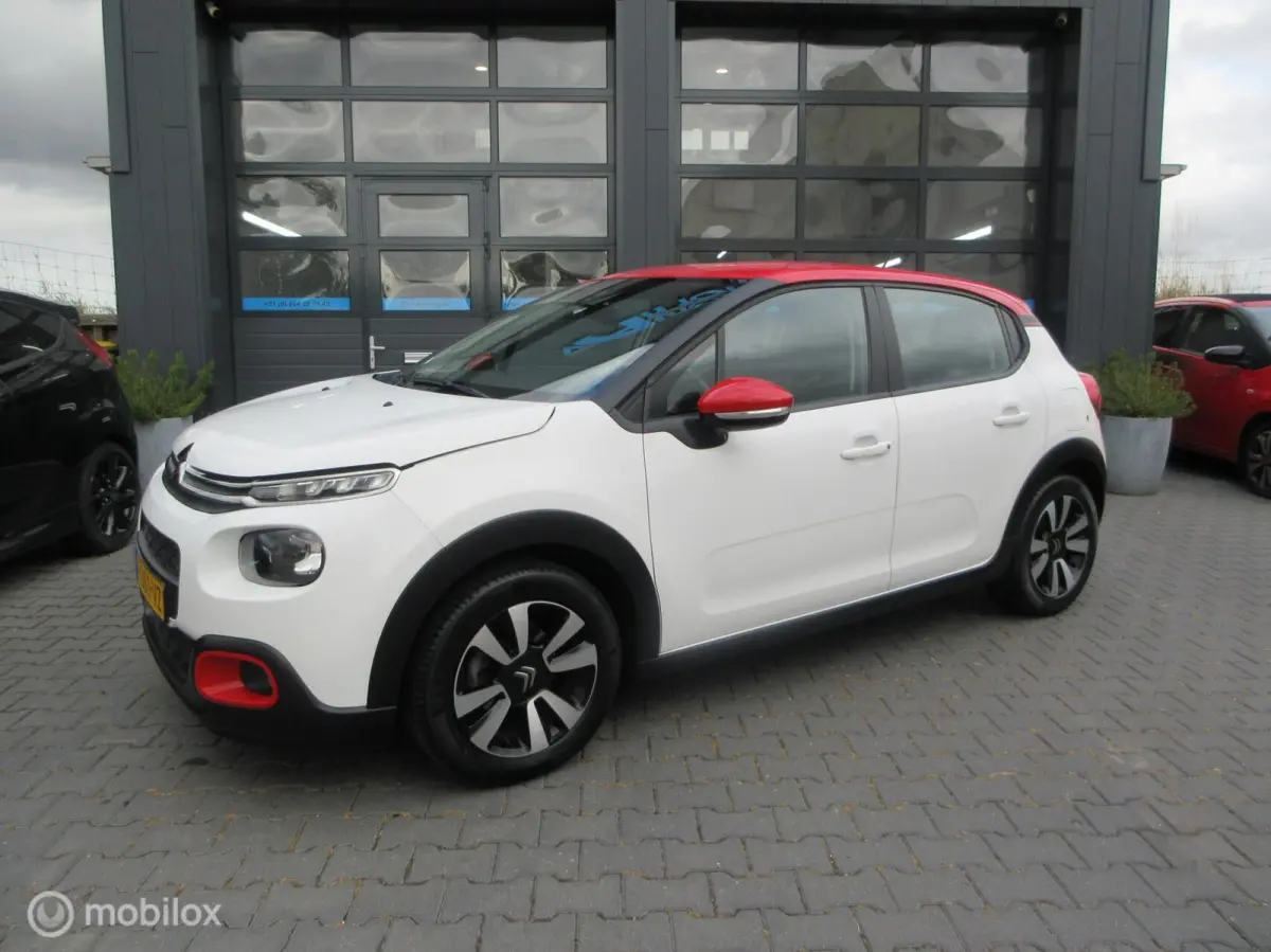 1.2 PureTech Live 5drs 121dkm Navi Cruise Climate