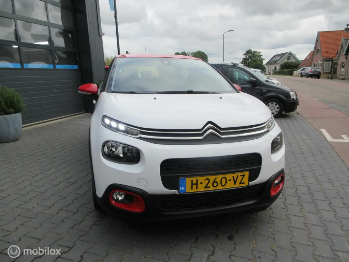 1.2 PureTech Live 5drs 121dkm Navi Cruise Climate
