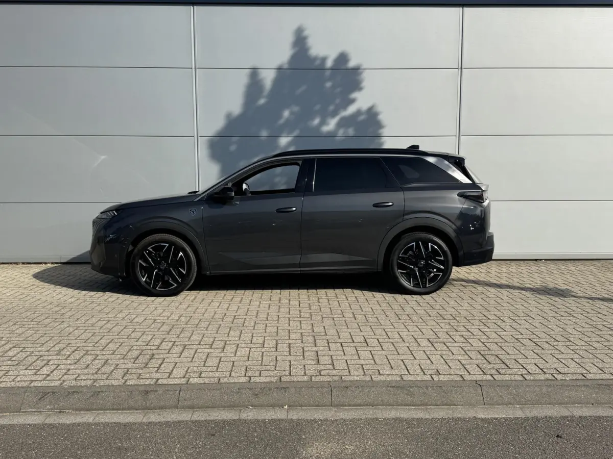 1.2 Hybrid 136 GT | 360 Camera | Adaptieve Cruise Control | Elektrische stoelen | Apple Carplay/Android Auto