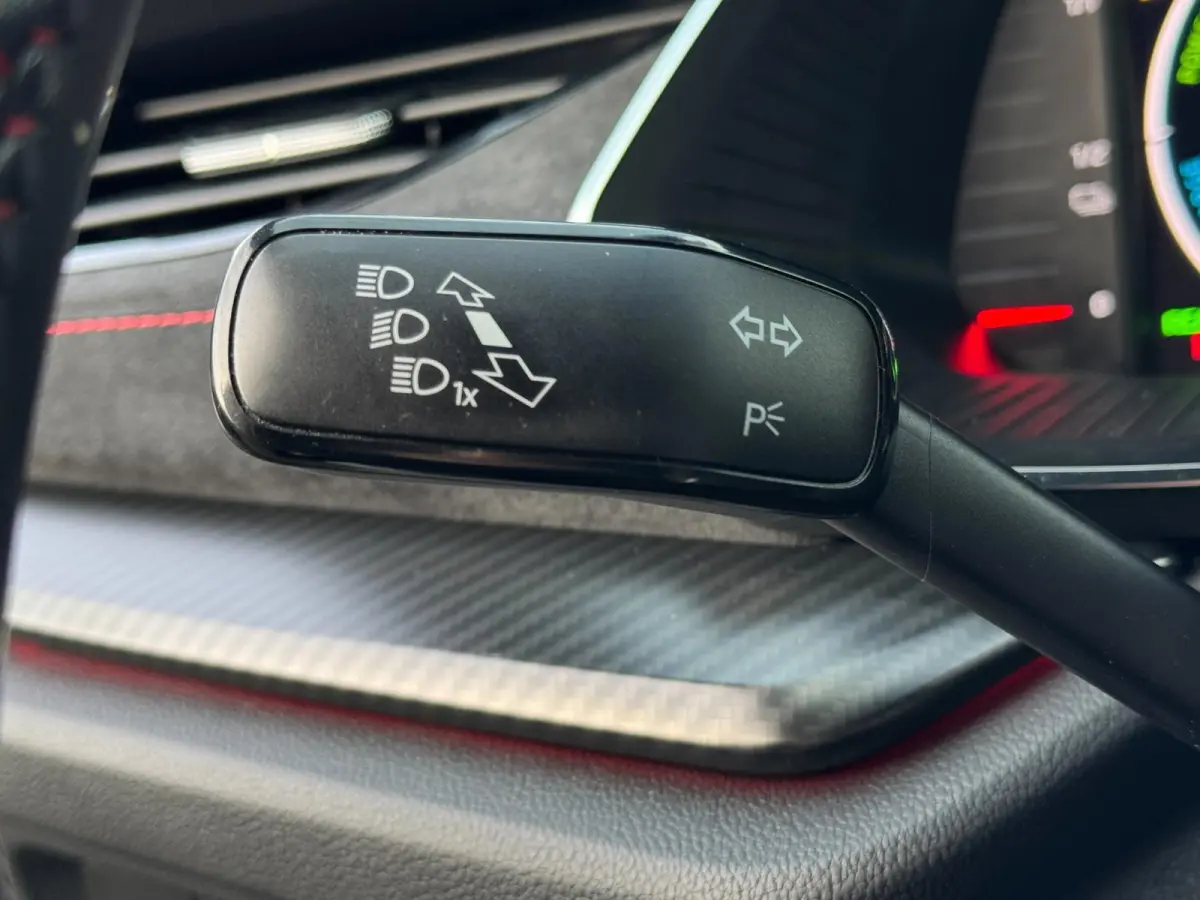 1.4 TSI RS iV PHEV Business SOH 95,47% / MATRIX / VIRTUAL COCKPIT