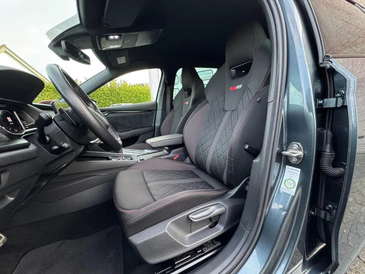 1.4 TSI RS iV PHEV Business SOH 95,47% / MATRIX / VIRTUAL COCKPIT