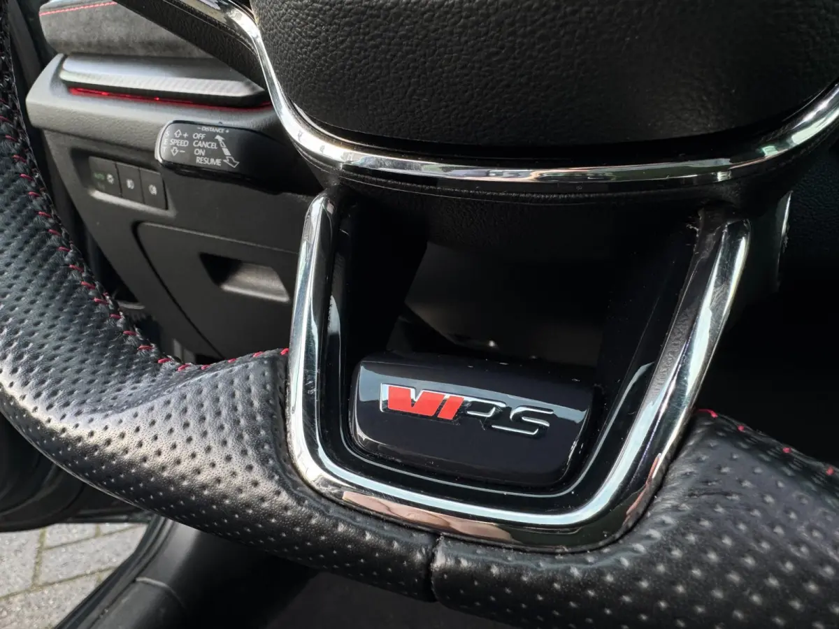 1.4 TSI RS iV PHEV Business SOH 95,47% / MATRIX / VIRTUAL COCKPIT