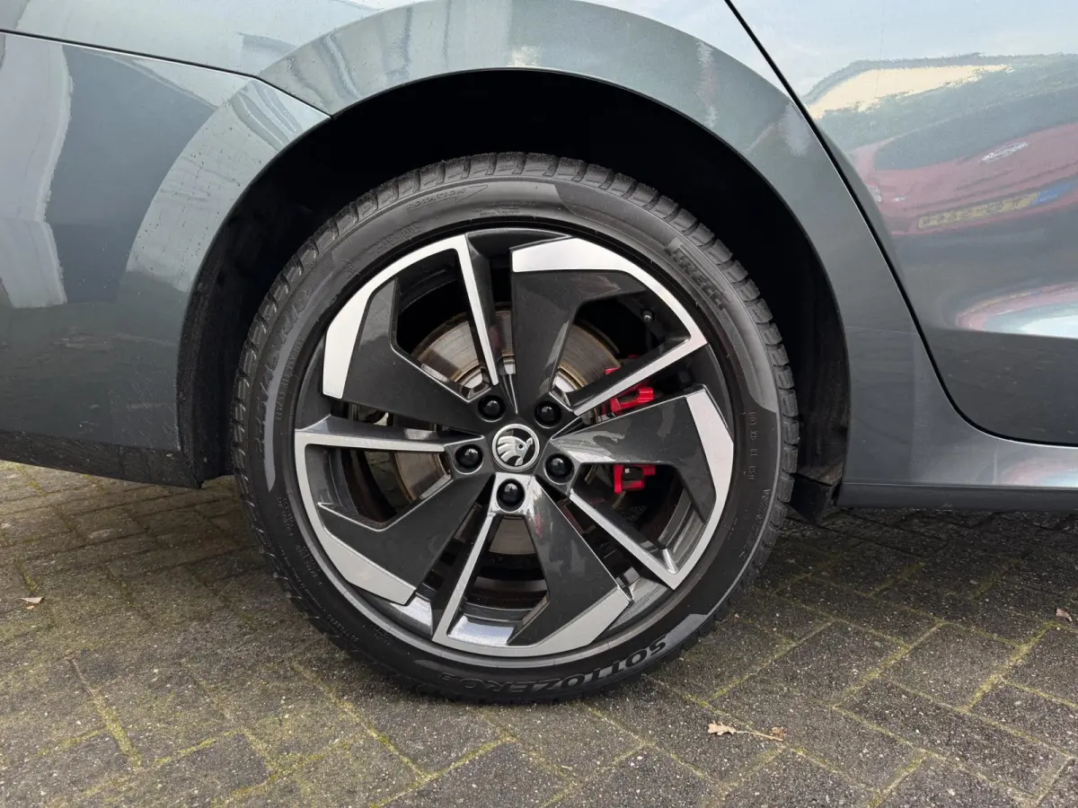 1.4 TSI RS iV PHEV Business SOH 95,47% / MATRIX / VIRTUAL COCKPIT