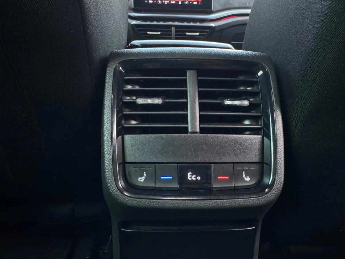 1.4 TSI RS iV PHEV Business SOH 95,47% / MATRIX / VIRTUAL COCKPIT