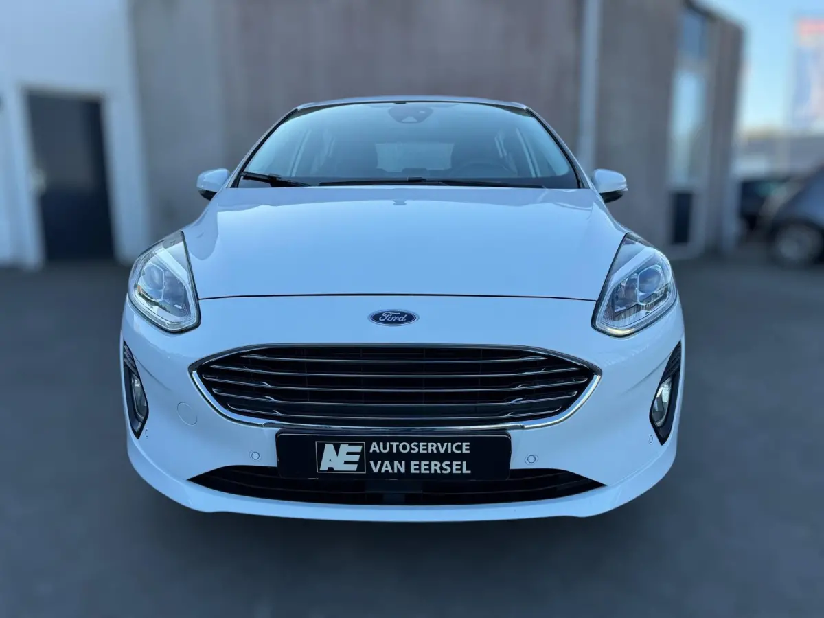 1.0 EcoBoost Titanium NIEUWE RIEM / WINTERPACK / INPARKEREN / LMV / CARPLAY / NAVIGATIE / ACC / CAMERA
