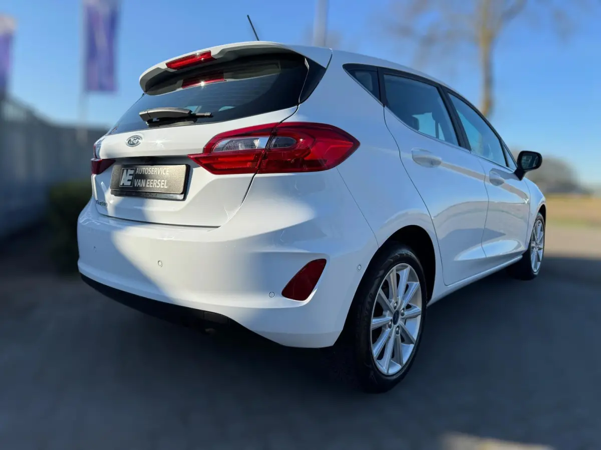 1.0 EcoBoost Titanium NIEUWE RIEM / WINTERPACK / INPARKEREN / LMV / CARPLAY / NAVIGATIE / ACC / CAMERA