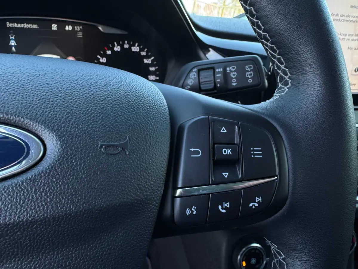 1.0 EcoBoost Titanium NIEUWE RIEM / WINTERPACK / INPARKEREN / LMV / CARPLAY / NAVIGATIE / ACC / CAMERA