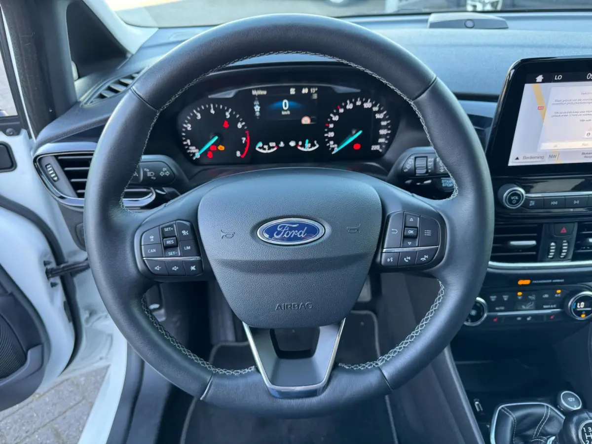1.0 EcoBoost Titanium NIEUWE RIEM / WINTERPACK / INPARKEREN / LMV / CARPLAY / NAVIGATIE / ACC / CAMERA