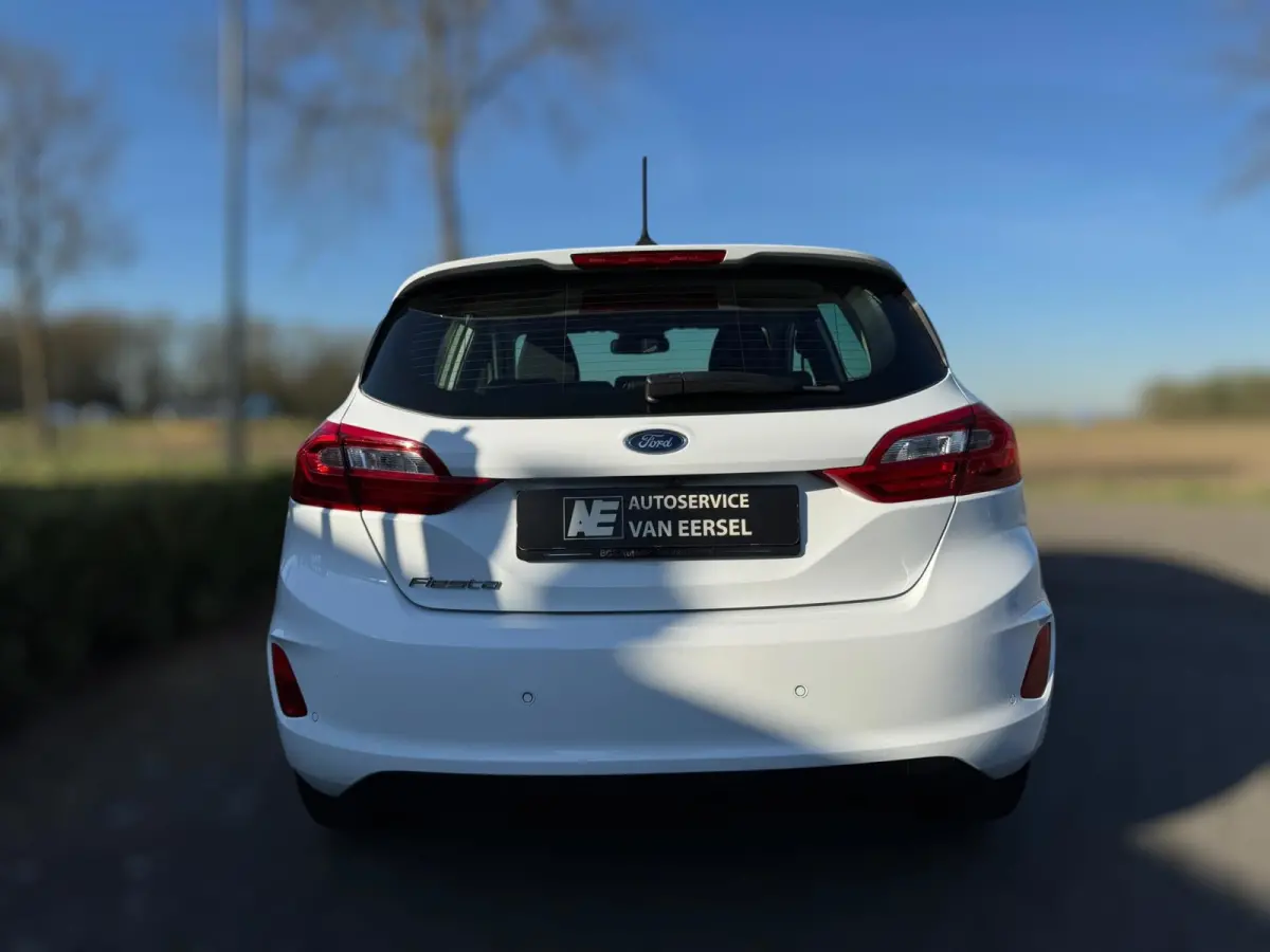 1.0 EcoBoost Titanium NIEUWE RIEM / WINTERPACK / INPARKEREN / LMV / CARPLAY / NAVIGATIE / ACC / CAMERA