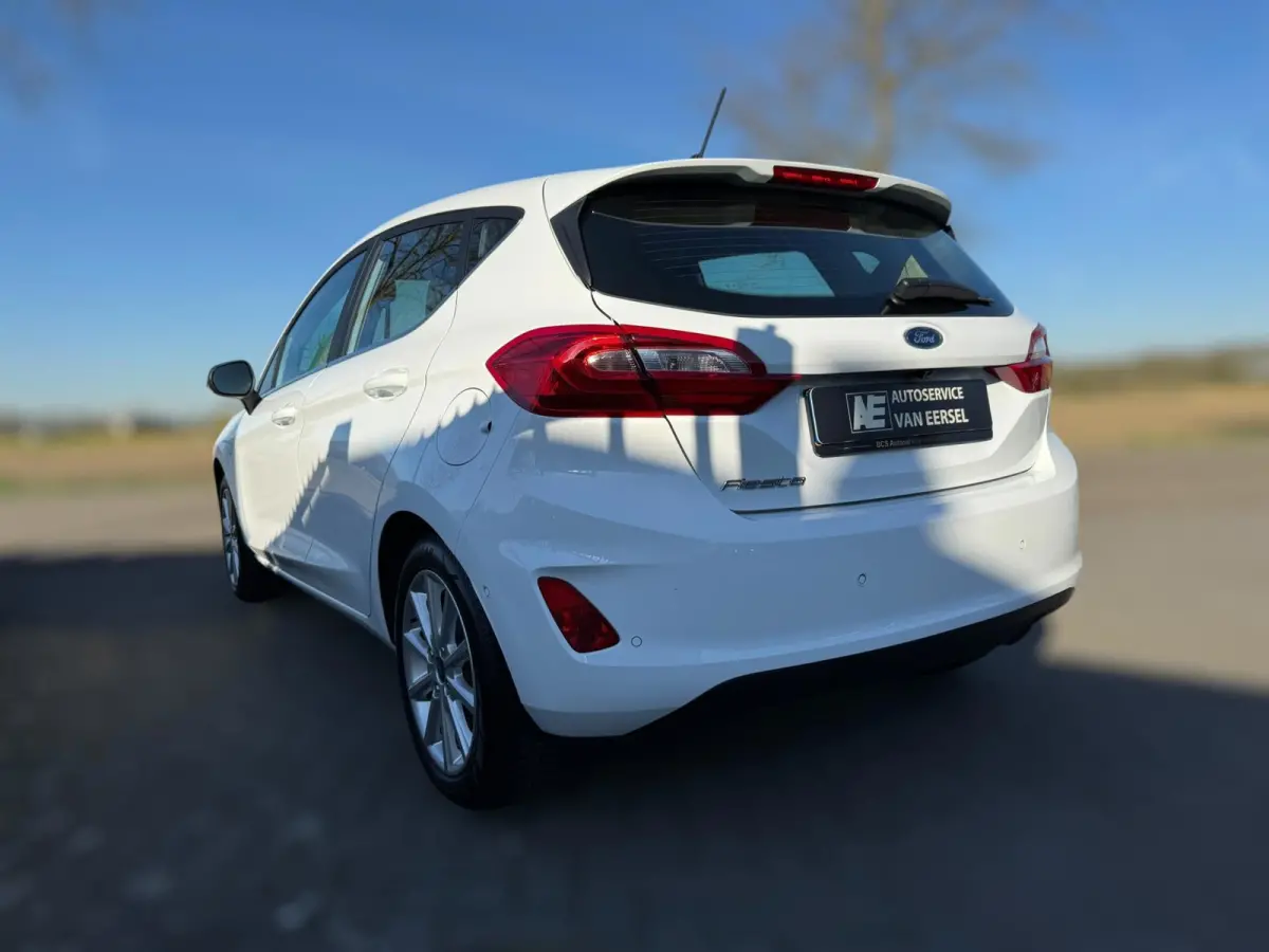 1.0 EcoBoost Titanium NIEUWE RIEM / WINTERPACK / INPARKEREN / LMV / CARPLAY / NAVIGATIE / ACC / CAMERA