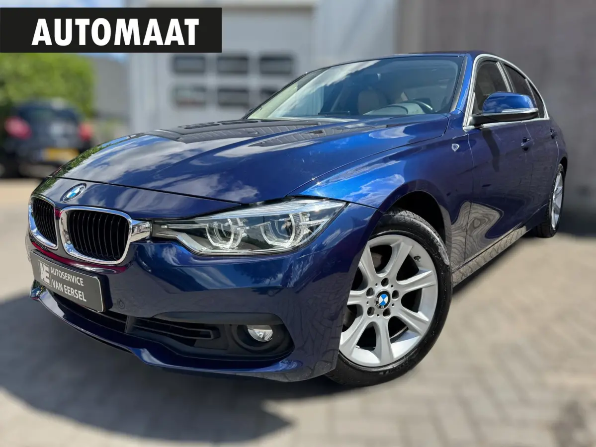 320i High Executive 184 PK / PDC / NAVIGATIE / CRUISE / NL AUTO / LEDER / AUTOMAAT