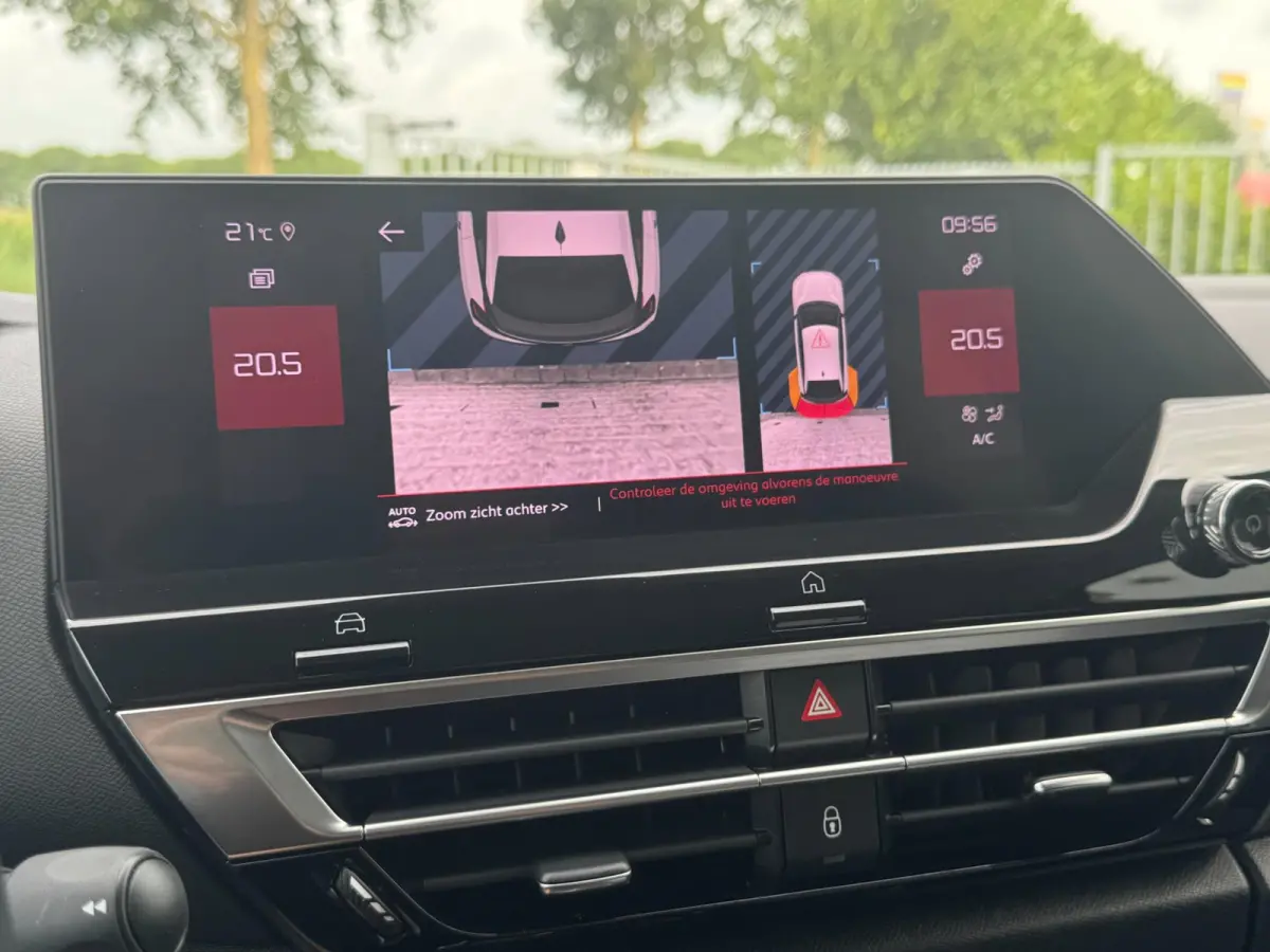 1.2 Puretech Feel AFNEEMBARE TREKHAAK / CAMERA / NAVI / CARPLAY / PDC / CRUISE CONTROL / BLUETOOTH / DAB