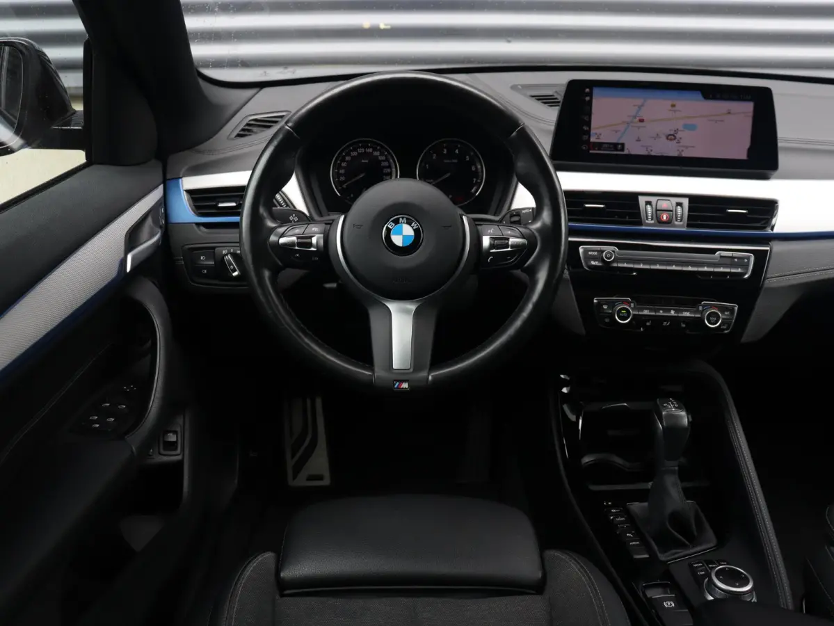 xDrive25e | Executive | M Sportpakket | Panodak | Trekhaak | Head-Up | Driving Assistant Plus | Parking Pack | Comfort Access | 18'' LMV
