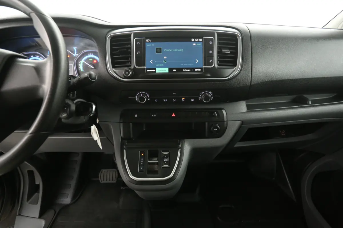 L2H1 75 kWh Long Range | Snelladen | SOH 90% | Airco | Cruise | Camera | Carplay | 2xSchuifdeur | 3 Zits | Trekhaak