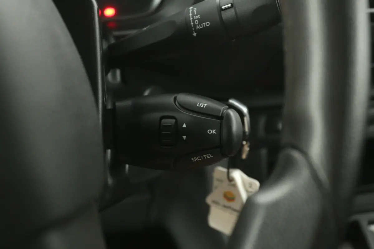 L2H1 75 kWh Long Range | Snelladen | SOH 90% | Airco | Cruise | Camera | Carplay | 2xSchuifdeur | 3 Zits | Trekhaak