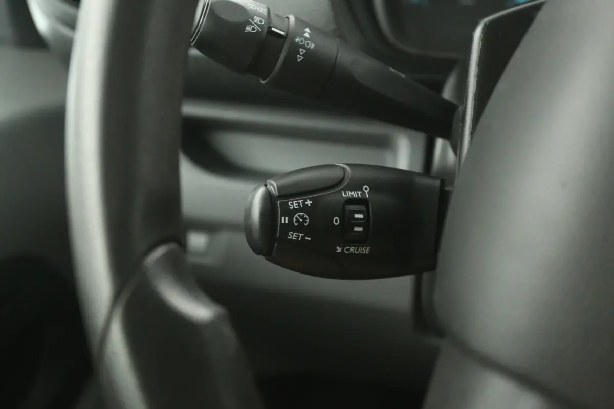 L2H1 75 kWh Long Range | Snelladen | SOH 90% | Airco | Cruise | Camera | Carplay | 2xSchuifdeur | 3 Zits | Trekhaak
