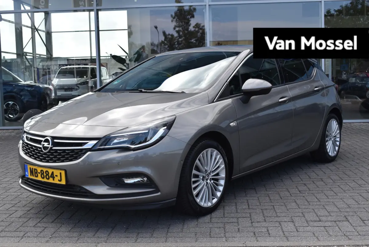 1.4 Innovation | Panoramadak | Trekhaak | Climate Control | Cruise Control |  Achteruitrijcamera | Navigatie |