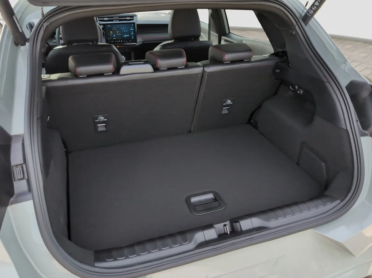 1.0 EcoBoost ST-Line X | Armsteun voor | Bang & Olufsen High Performance audiosysteem (10 speakers + subwoofer, vermogen 650 Watt) | Bestuurdersstoel in hoogte verstelbaar