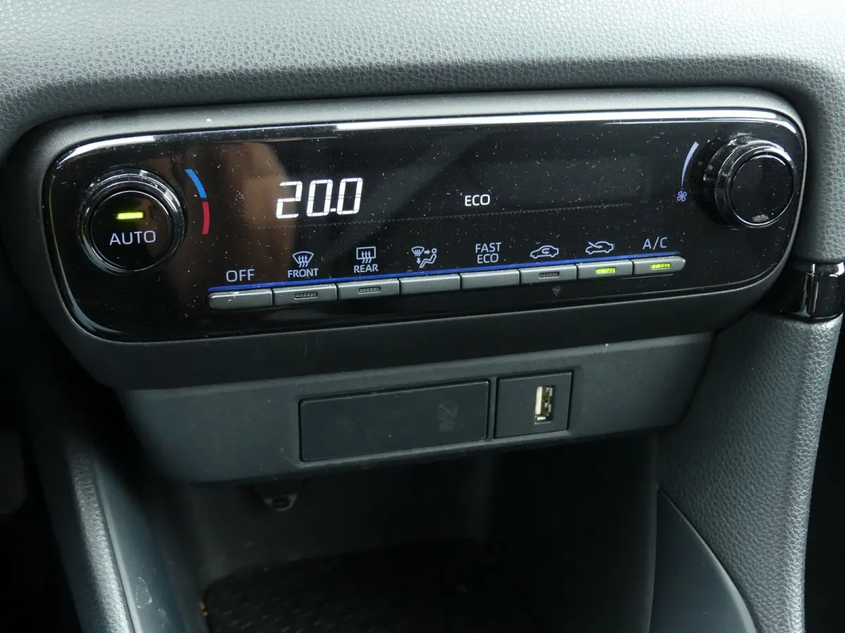 1.5 Pure / Climate Control / DAB+ / Carplay