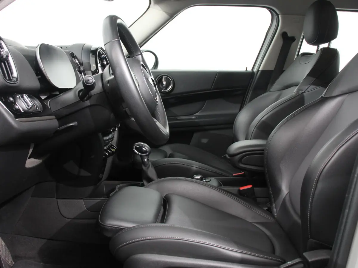 1.5 Cooper ALL4 PHEV Navigatie Climate Control Lichtmetalen Velgen Led