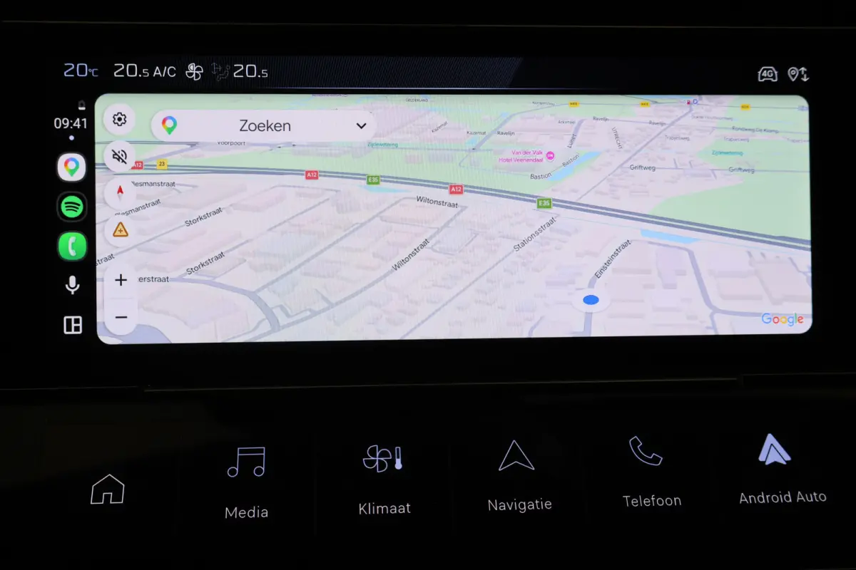 1.2 Hybrid 145 e-DCS6 Allure 360° Camera, Apple CarPlay, ACC, Climate Control, Navigatie, 17"