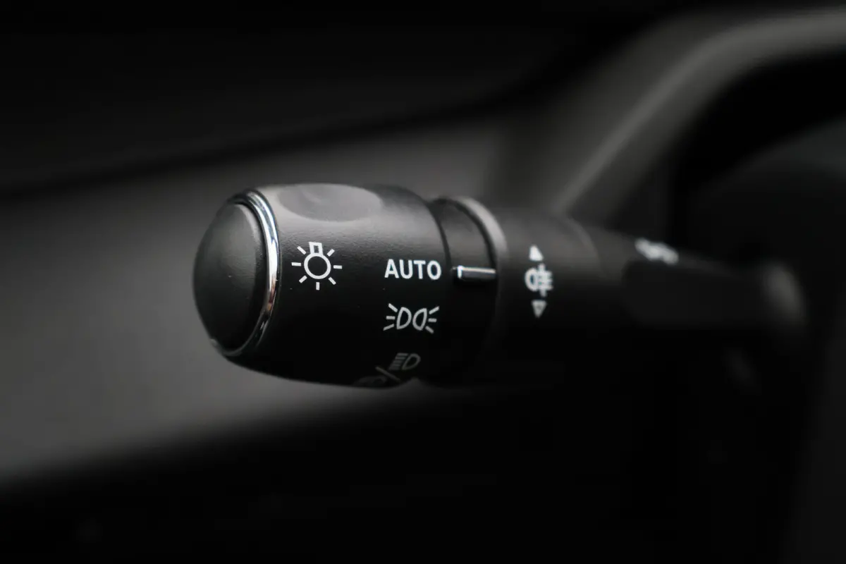 1.2 Hybrid 145 e-DCS6 Allure 360° Camera, Apple CarPlay, ACC, Climate Control, Navigatie, 17"