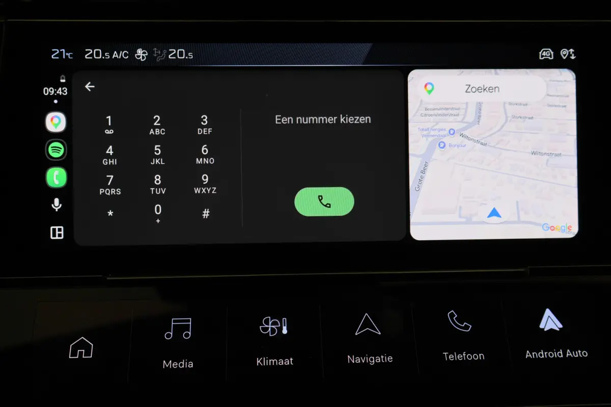 1.2 Hybrid 145 e-DCS6 Allure 360° Camera, Apple CarPlay, ACC, Climate Control, Navigatie, 17"