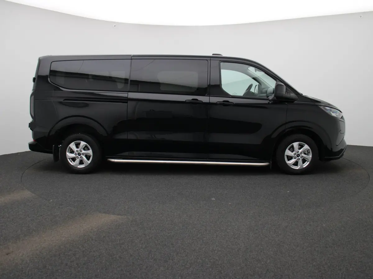 340 2.5 PHEV L2H1 Limited | 9 persoons | Adaptive Cruise | Stoelverwarming | Voorruitverwarming | Camera | Apple Carplay/Android Auto |