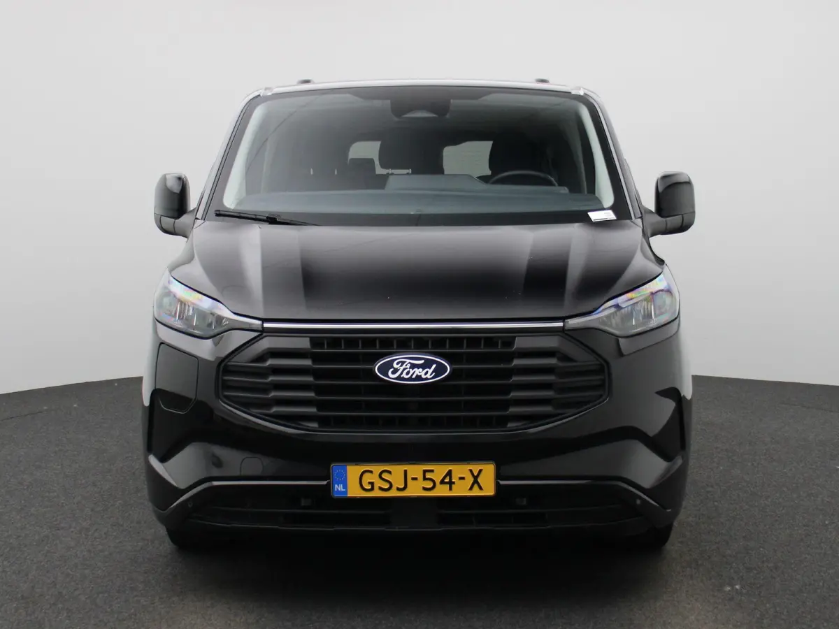 340 2.5 PHEV L2H1 Limited | 9 persoons | Adaptive Cruise | Stoelverwarming | Voorruitverwarming | Camera | Apple Carplay/Android Auto |
