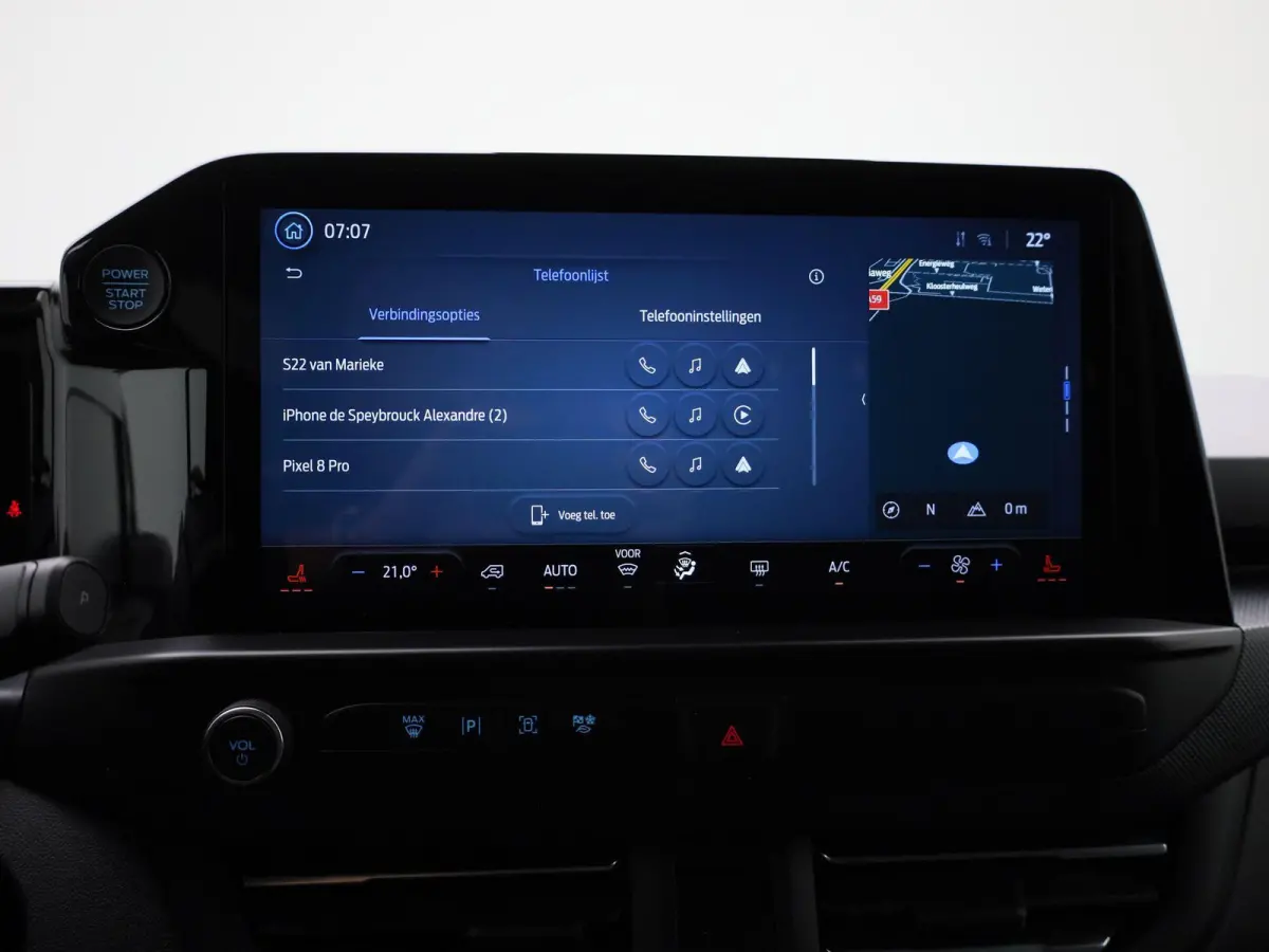 340 2.5 PHEV L2H1 Limited | 9 persoons | Adaptive Cruise | Stoelverwarming | Voorruitverwarming | Camera | Apple Carplay/Android Auto |