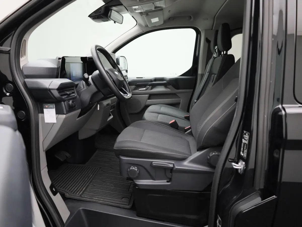 340 2.5 PHEV L2H1 Limited | 9 persoons | Adaptive Cruise | Stoelverwarming | Voorruitverwarming | Camera | Apple Carplay/Android Auto |