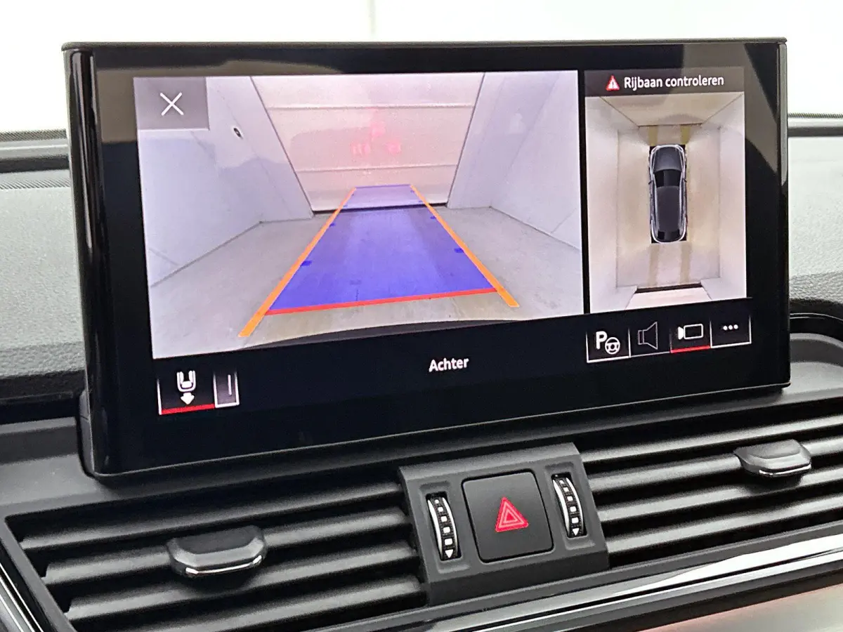 40 TFSI S edition 204 PK | S-line | Panoramadak | 360 Camera | Trekhaak | Adaptive cruise control | Stoelverwarming | Navigatie | Apple Carplay | Android Auto | Lichtmetalen velgen |