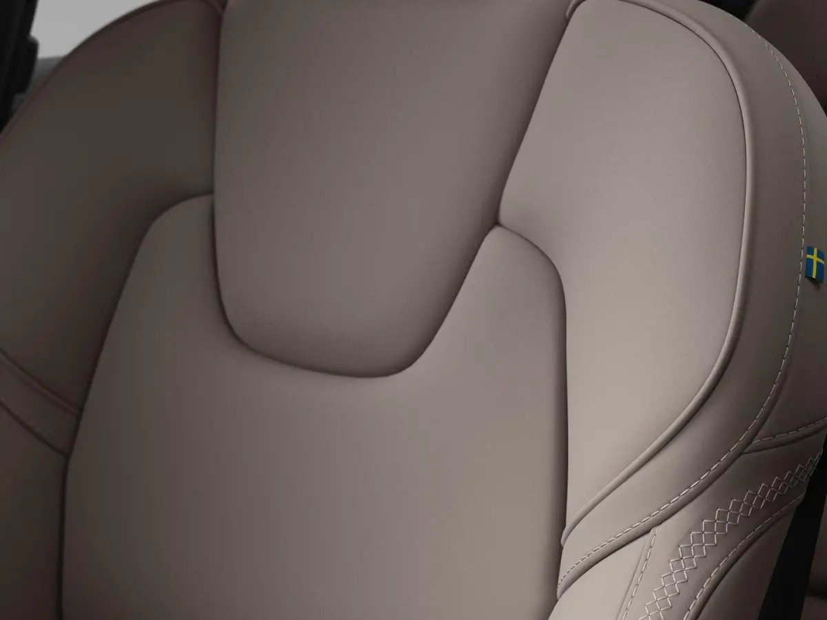 T6 AWD Plug-in Hybrid Plus Brigt | Stoel & stuur verwarming | Blis | Keyless | 360 camera |