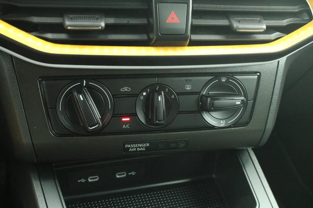 1.0 EcoTSI 95pk Reference | Airco | Cruise Control | Parkeersensoren | Apple CarPlay / Android Auto