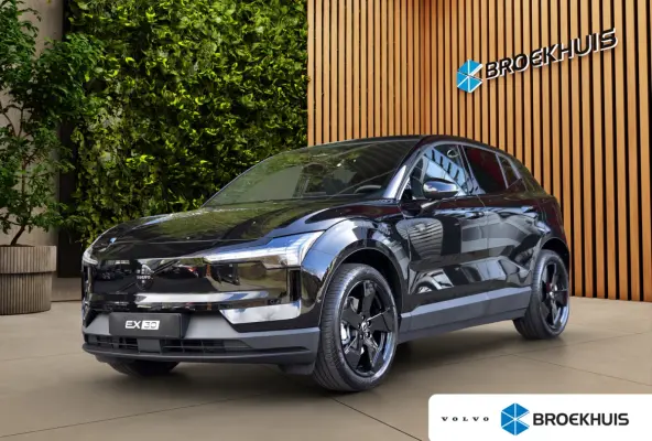 Single Motor Extended Range Ultra Black Edition Europa 69 kWh | Panoramadak | 360 Camera | Harman/Kardon | Pilot Assist