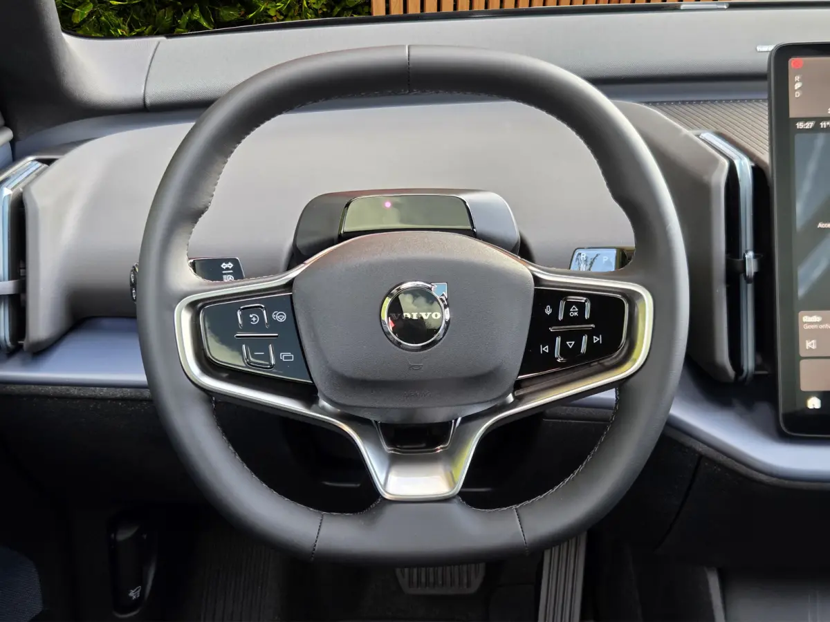 Single Motor Extended Range Ultra Black Edition Europa 69 kWh | Panoramadak | 360 Camera | Harman/Kardon | Pilot Assist