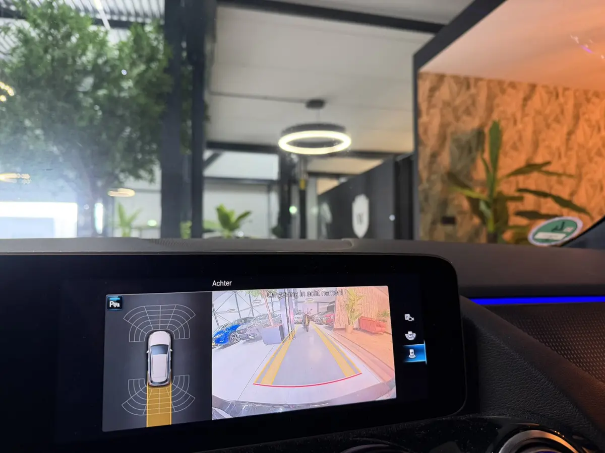 180 Business Solution|Matrix LED|MBUX|Virtual Cockpit|Half Leder|StoelVW|Elek. Achterklep|CarPlay|Rijklaar