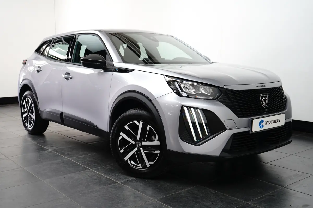 EV Active 50 kWh Carplay | Parkeersensoren | Keyless | Climate | Cruise | LED | Airco (automatisch) | Apple Carplay/Android Auto|telefoonintegratie premium | Cruise control