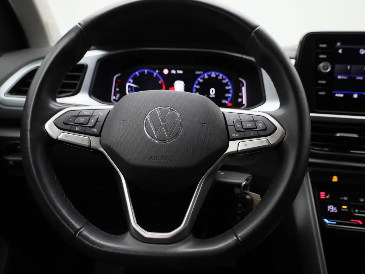 1.0 TSI Life Business | Apple Carplay / Android Auto | Climate Control | Stoelverwarming | Achteruitrijcamera | Parkeersensoren |