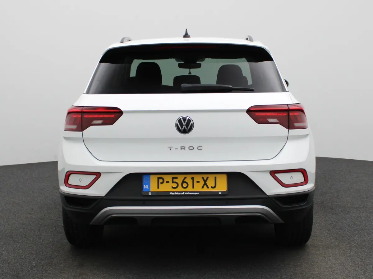 1.0 TSI Life Business | Apple Carplay / Android Auto | Climate Control | Stoelverwarming | Achteruitrijcamera | Parkeersensoren |