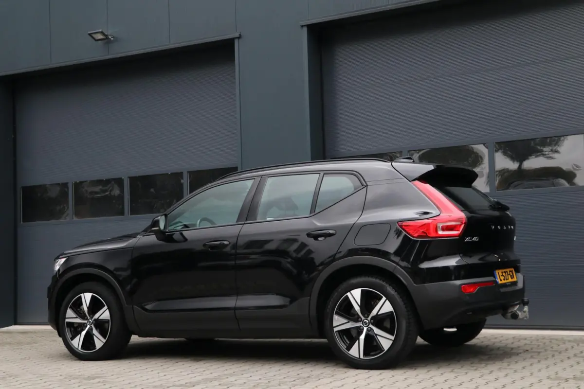 P8 AWD 78kWh |R-DESIGN| AdaptiveCruise Harman/Kardon Leder Trekhaak AppleCarplay Stoel/stuur verwarmd 127000KM BJ2021