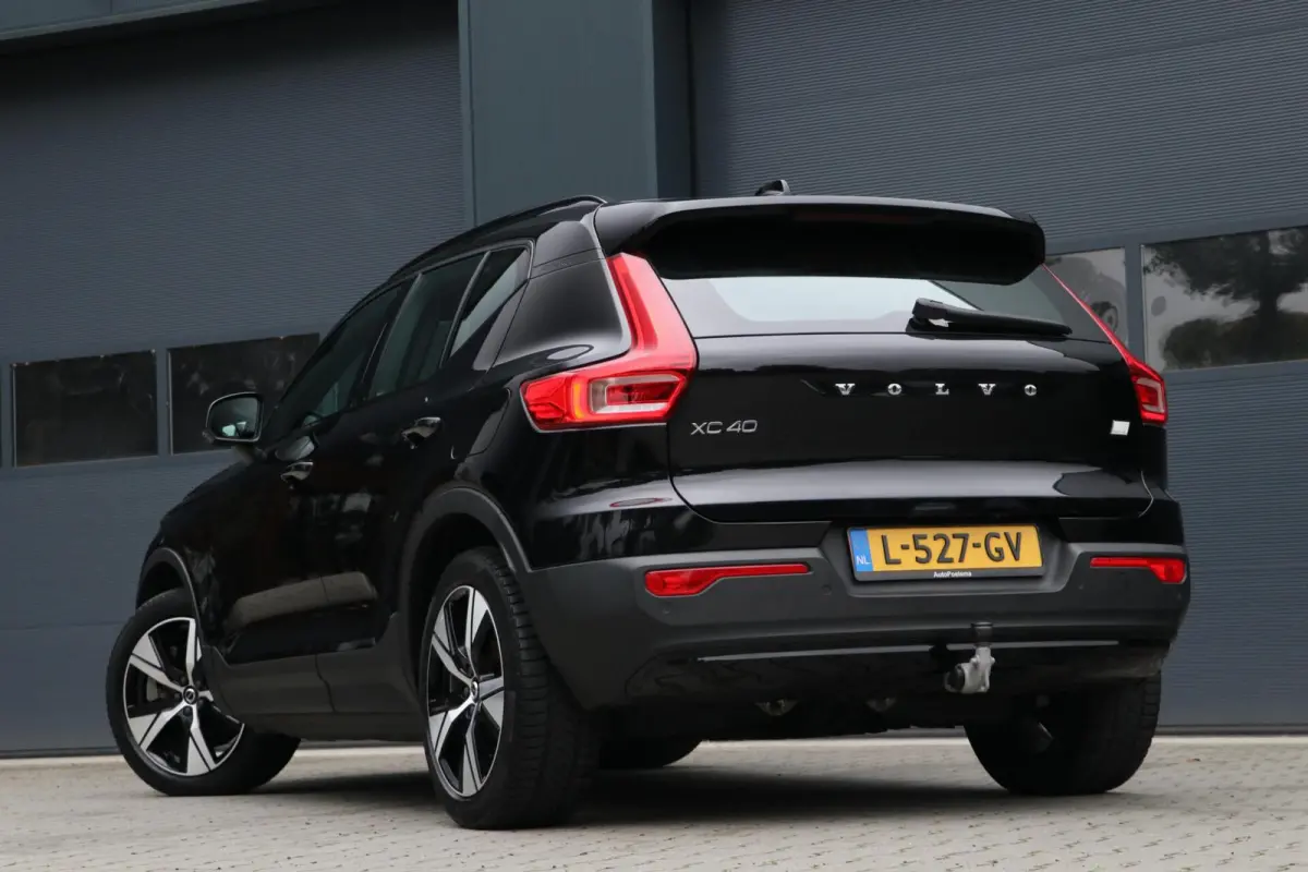 P8 AWD 78kWh |R-DESIGN| AdaptiveCruise Harman/Kardon Leder Trekhaak AppleCarplay Stoel/stuur verwarmd 127000KM BJ2021