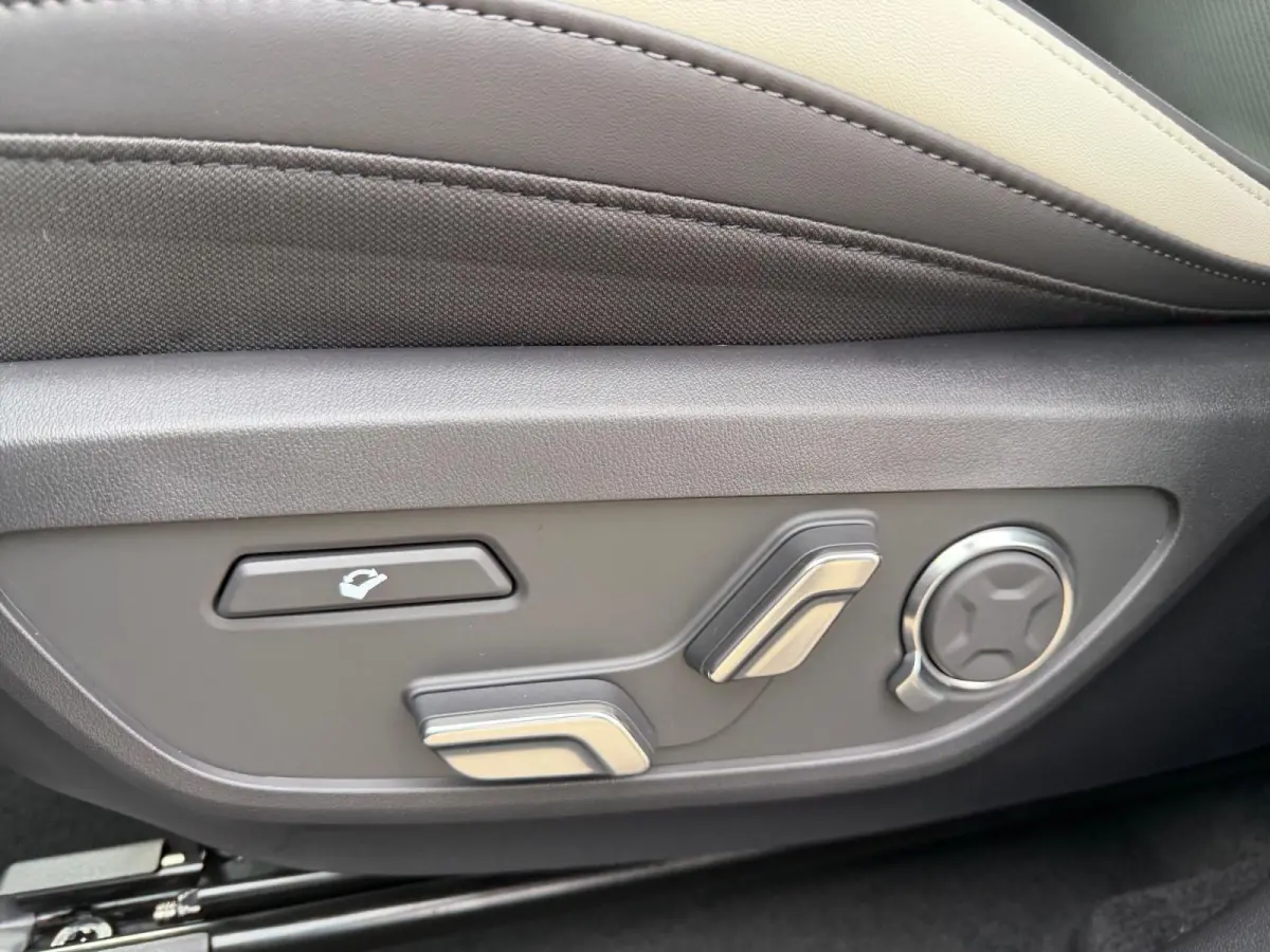 GT-PlusLine 81.4 kWh Auto is verkocht | Warmtepomp | Massagefunctie | Harman/Kardon audio-installatie | Dodehoekcamera | 360 camera | Glazen schuif-/kanteldak | Memory seats | Elektrisch bed