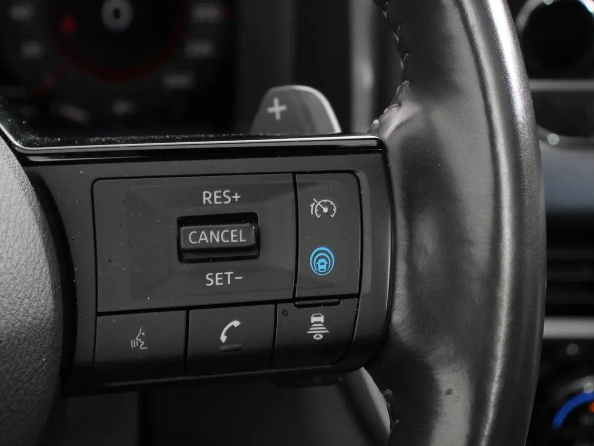 1.3 MHEV Xtronic Tekna Plus Navigatie Climate control Head up leder LMV Camera 360 Panorama dak Electrisch bedienbare achterklep